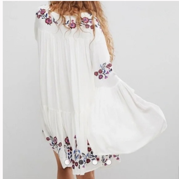 Free People Te Amo Embroidered Bell Sleeve Boho Babydoll Mini Dress White Sz XS - Picture 2 of 14
